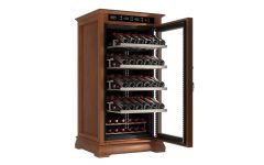 Винные шкафы. Как правильно хранить вино и нужен ли для этого винный шкаф
