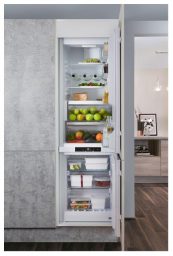 Встраиваемый холодильник Hotpoint-Ariston BCB 7030 AA F C