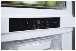 Встраиваемый холодильник Hotpoint-Ariston BCB 8020 AA F C O3