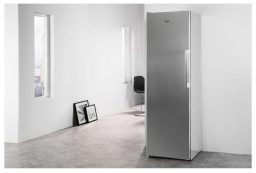 Морозильник Whirlpool UW8 F1C XB N Морозильник Whirlpool UW8 F1C XB N