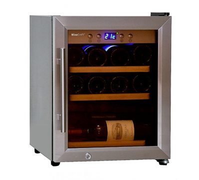Небольшой винный шкаф