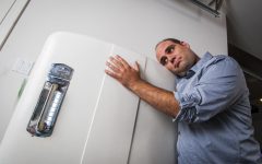 Почему приходится ремонтировать холодильник?