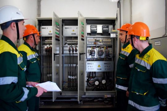 Группы квалификаций обслуживающего электрические установки персонала