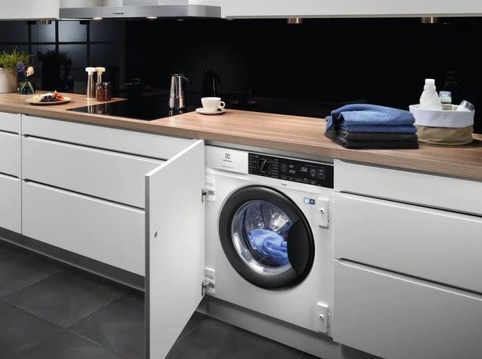 Сломалась стиральная машина Electrolux. Что делать?