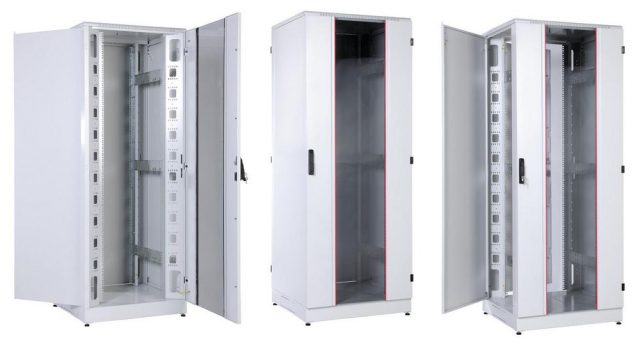 Металлические шкафы: один материал - множество применений