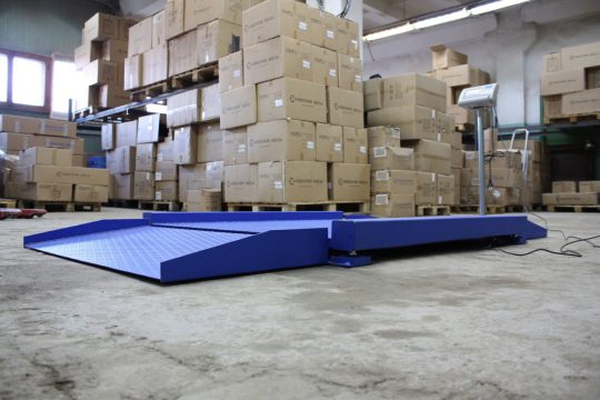 Как выбрать промышленные весы для точного взвешивания на производстве