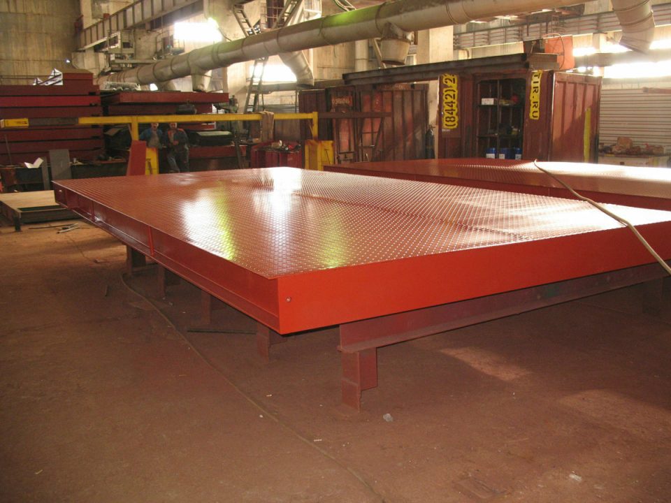 Как выбрать промышленные весы для точного взвешивания на производстве