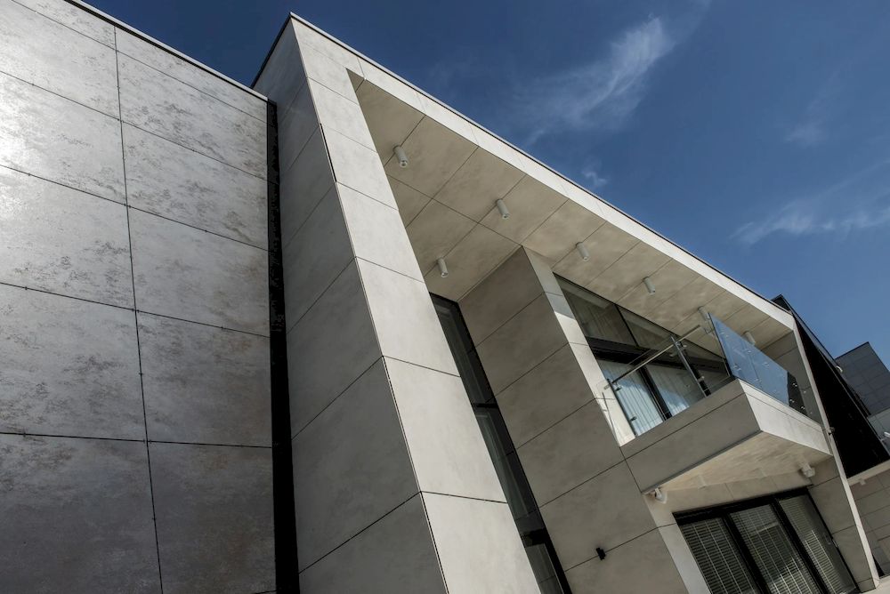 Керамогранит под дерево, мрамор, кирпич и бетон: как имитация становится реальностью в дизайне интерьера